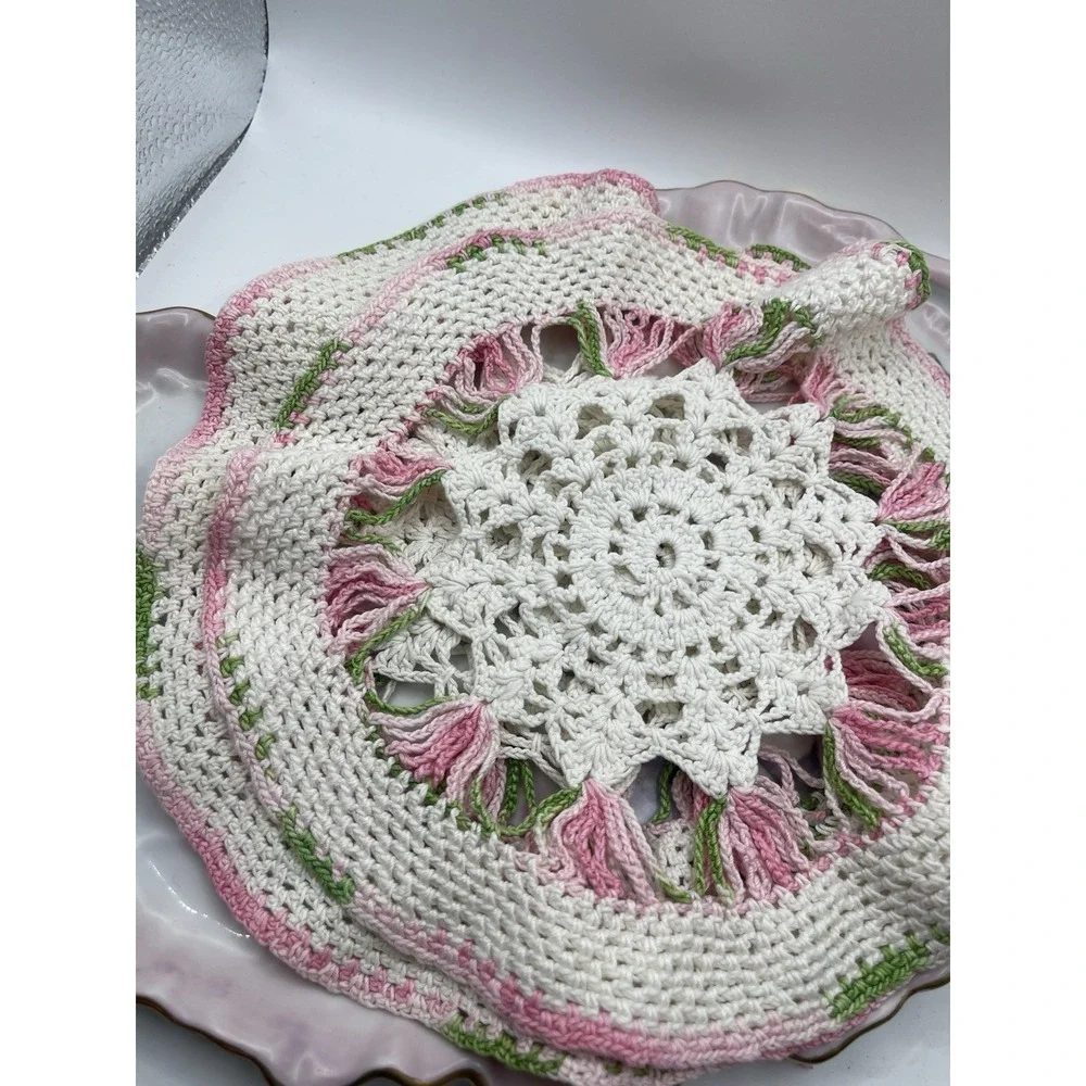 Round Doily‎ Pink & Green And White 9.5 Wide Set Of 3